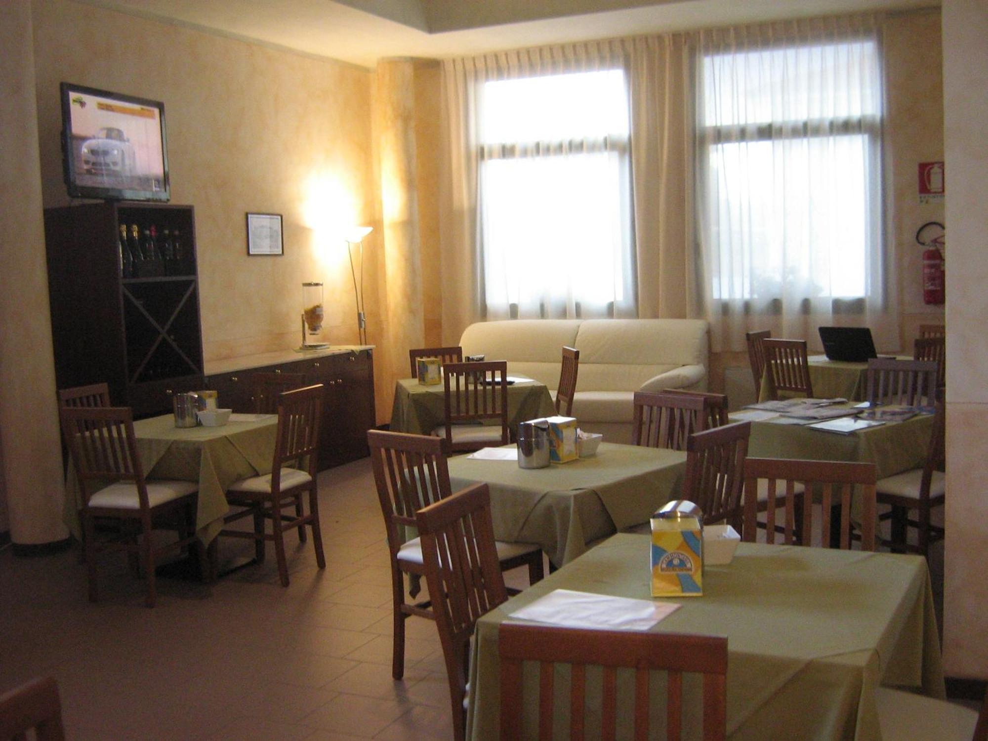 Ostiglia Hostiliae Ciminiera Hotel מראה חיצוני תמונה